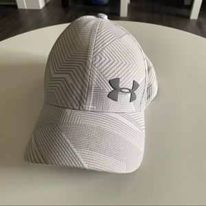 UNDER ARMOUR  Mens Iso-chill ArmourVent Fitted Baseball Cap